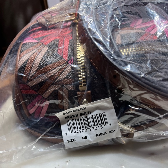 Michael Kors Rhea Zip 
Messenger Backpack Brown
Multi Geometric Pattern NWT - Picture 16 of 17